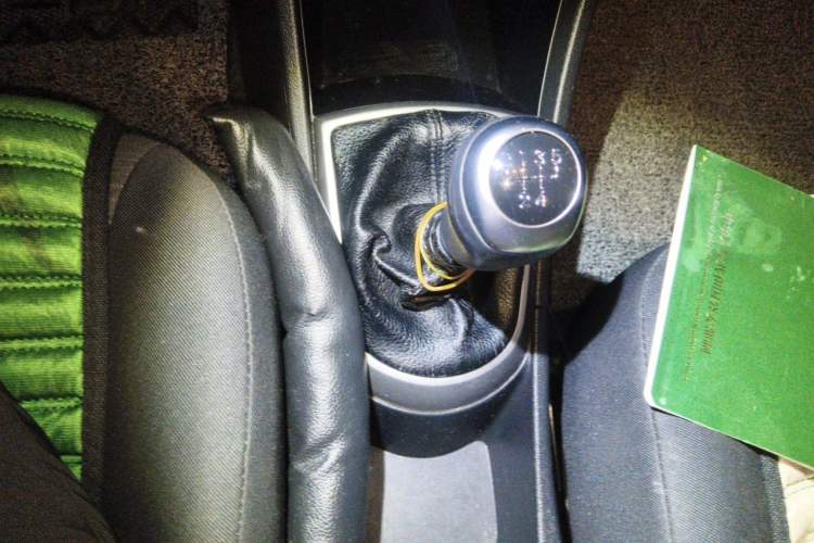 Used Hyundai Verna Ray 2014 1.4L Manual GLX Gear Lever
