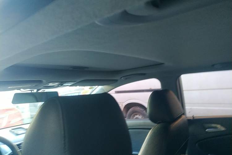 Used Hyundai Verna Ray 2014 1.4L Manual GLX Headliner