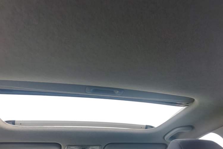 Used Hyundai Verna Ray 2014 1.4L Automatic GLX Headliner