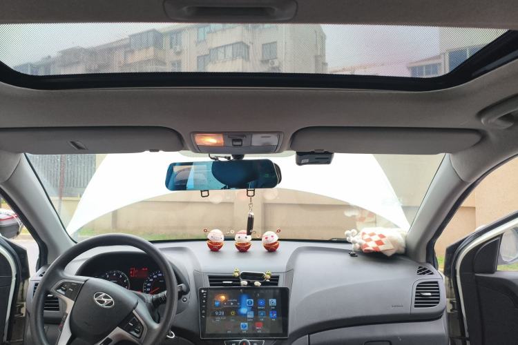 Used Hyundai Verna Ray 2014 1.4L Automatic GLX Headliner