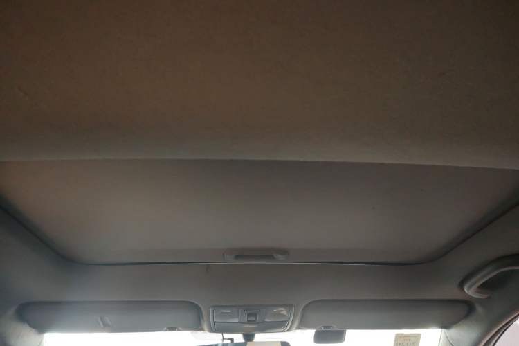 Used Hyundai Verna Ray 2014 1.4L Manual GLX Headliner
