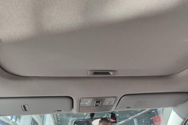 Used Hyundai Verna Ray 2014 1.4L Automatic GLX Headliner