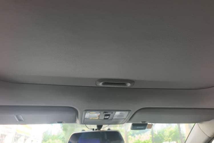 Used Hyundai Verna Ray 2014 1.4L Manual GLX Headliner