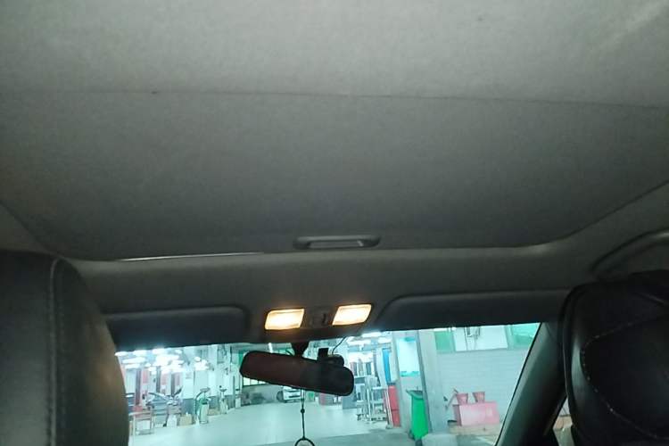 Used Hyundai Verna Ray 2014 1.4L Manual GLX Headliner