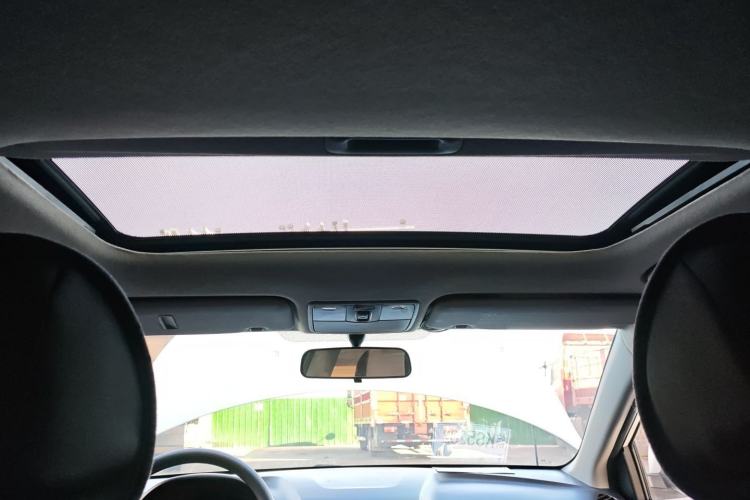 Used Hyundai Verna Ray 2014 1.4L Automatic GLX Headliner