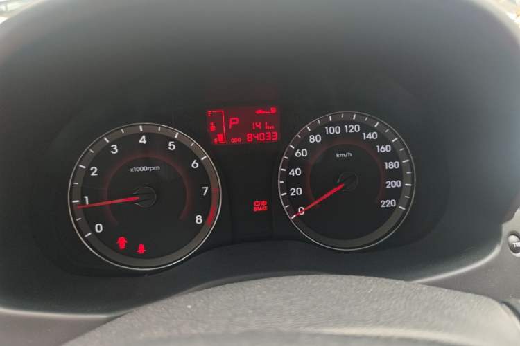 Used Hyundai Verna Ray 2014 1.4L Automatic GLX Instrument Cluster