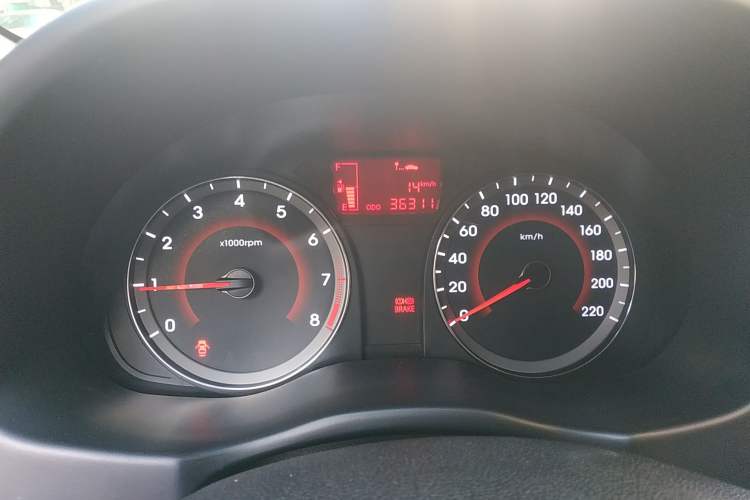 Used Hyundai Verna Ray 2014 1.4L Manual GLX Instrument Cluster