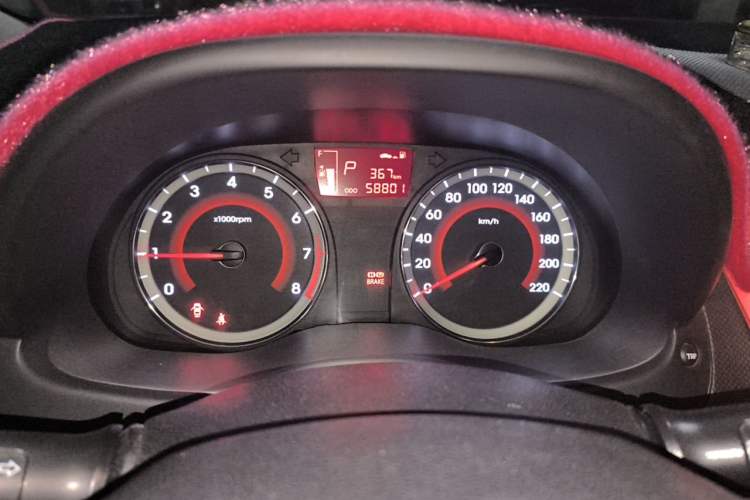 Used Hyundai Verna Ray 2014 1.6L Automatic TOP Instrument Cluster