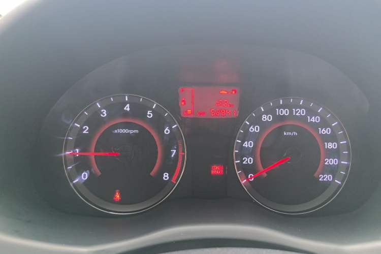 Used Hyundai Verna Ray 2014 1.4L Manual GLX Instrument Cluster