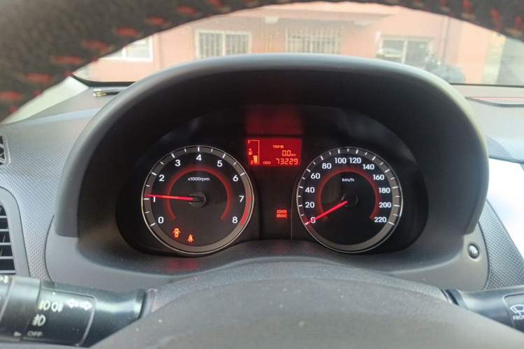 Used Hyundai Verna Ray 2014 1.4L Manual GLX Instrument Cluster
