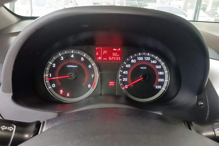 Used Hyundai Verna Ray 2014 1.4L Automatic GLX Instrument Cluster