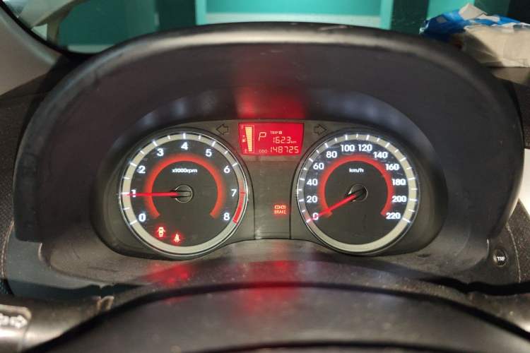 Used Hyundai Verna Ray 2014 1.4L Automatic GLX Instrument Cluster