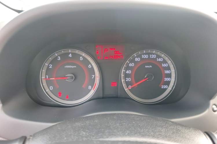 Used Hyundai Verna Ray 2014 1.4L Automatic GLX Instrument Cluster