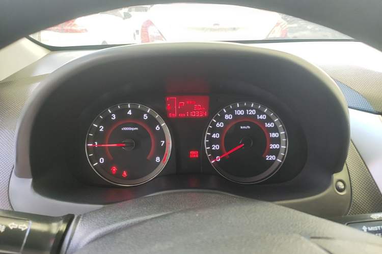 Used Hyundai Verna Ray 2014 1.4L Automatic GLX Instrument Cluster