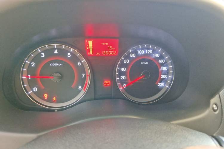Used Hyundai Verna Ray 2014 1.4L Manual GLX Instrument Cluster