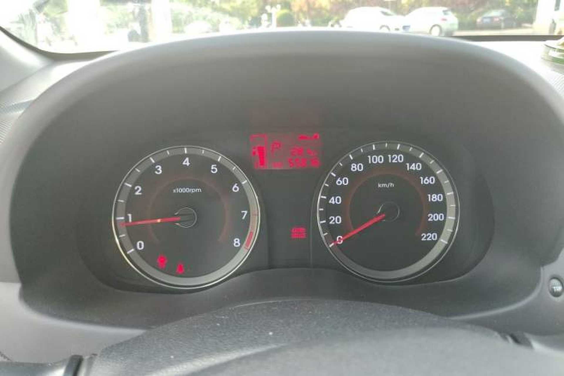 Used Hyundai Verna Ray 2014 1.6L Automatic TOP Instrument Cluster
