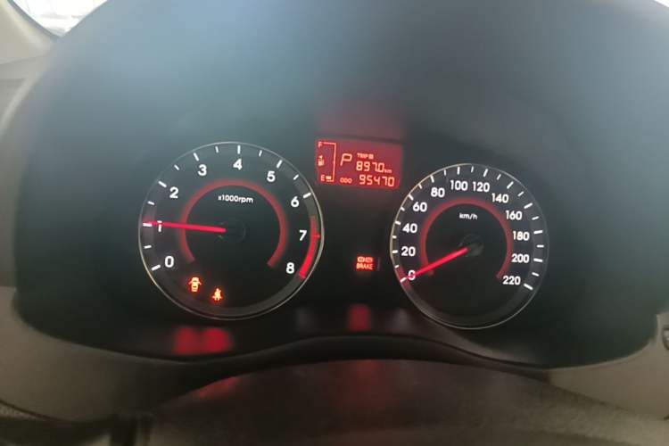 Used Hyundai Verna Ray 2014 1.4L Automatic GLX Instrument Cluster