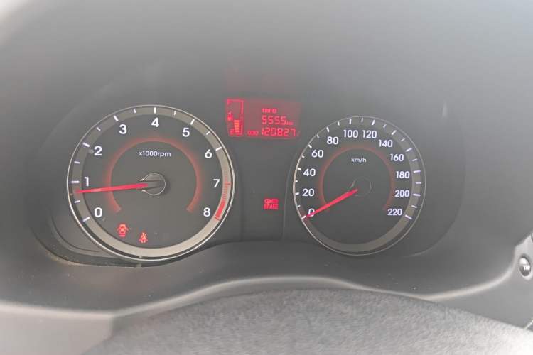 Used Hyundai Verna Ray 2014 1.4L Manual GLX Instrument Cluster