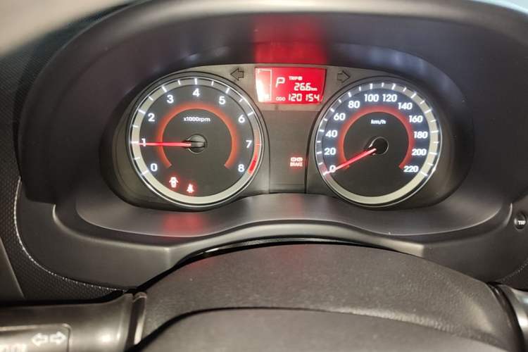 Used Hyundai Verna Ray 2014 1.4L Automatic GLX Instrument Cluster