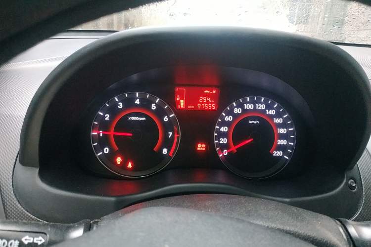 Used Hyundai Verna Ray 2014 1.4L Manual GLX Instrument Cluster