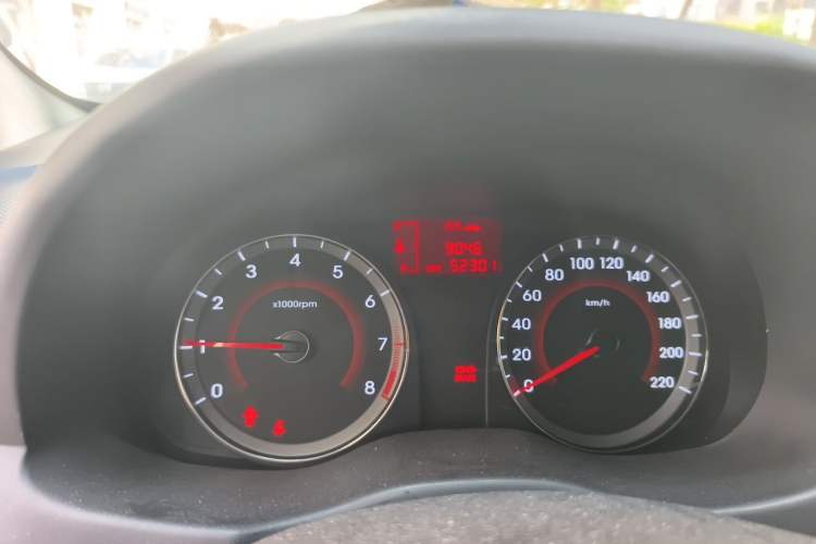 Used Hyundai Verna Ray 2014 1.4L Manual GLX Instrument Cluster