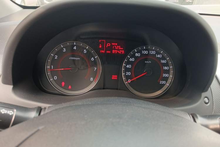 Used Hyundai Verna Ray 2014 1.4L Automatic GLX Instrument Cluster