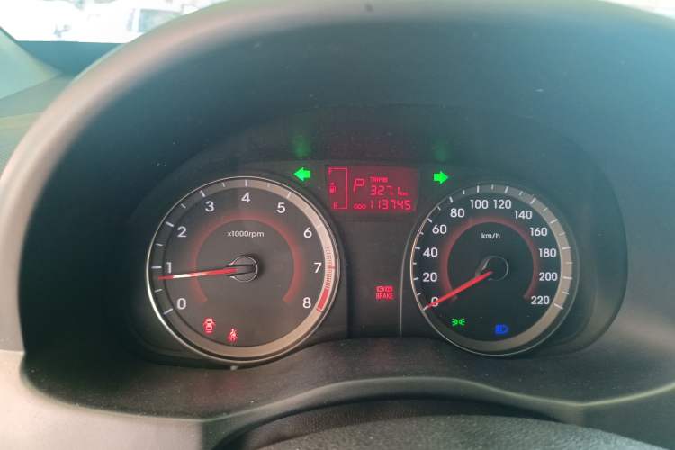 Used Hyundai Verna Ray 2014 1.4L Automatic GLX Instrument Cluster