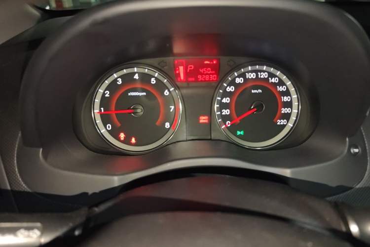 Used Hyundai Verna Ray 2014 1.4L Automatic GLX Instrument Cluster