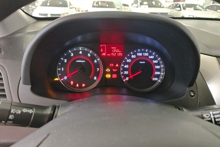 Used Hyundai Verna Ray 2014 1.4L Manual GLX Instrument Cluster