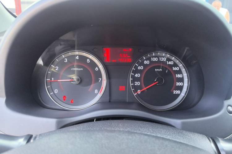 Used Hyundai Verna Ray 2014 1.4L Manual GLX Instrument Cluster