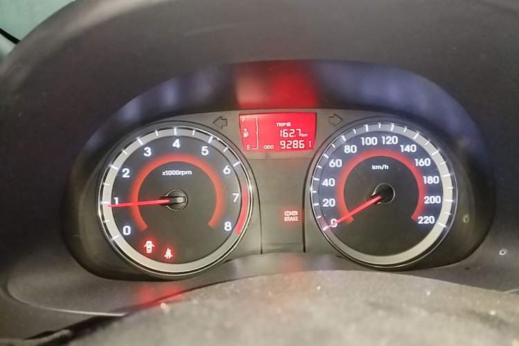 Used Hyundai Verna Ray 2014 1.4L Manual GLX Instrument Cluster