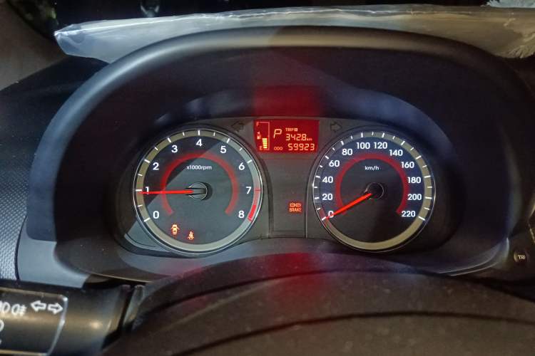 Used Hyundai Verna Ray 2014 1.4L Automatic GLX Instrument Cluster