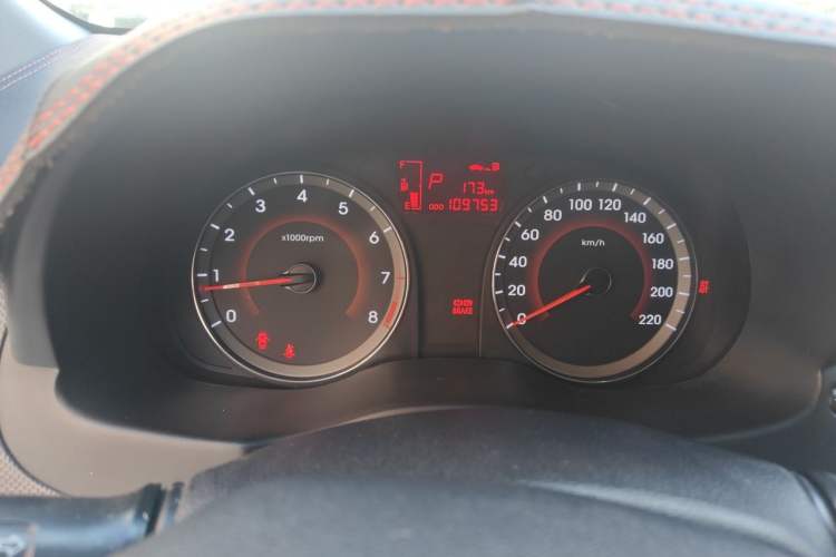 Used Hyundai Verna Ray 2014 1.6L Automatic TOP Instrument Cluster