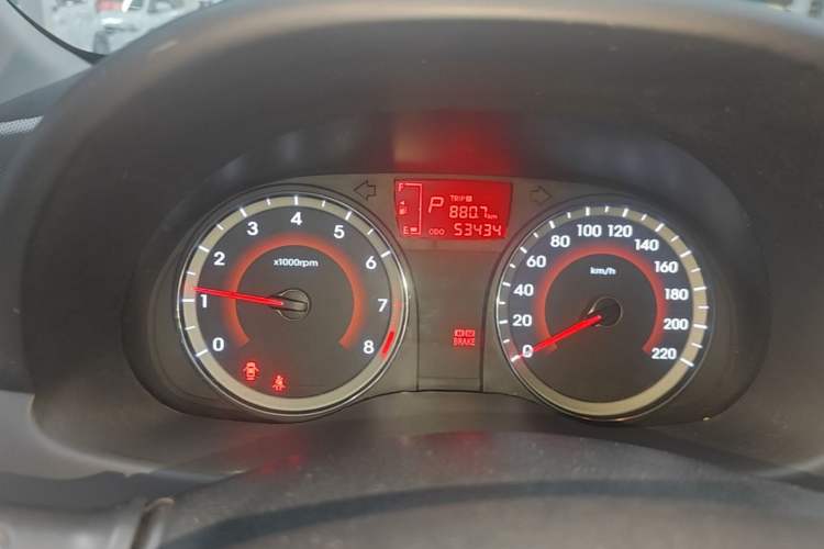 Used Hyundai Verna Ray 2014 1.4L Automatic GLX Instrument Cluster