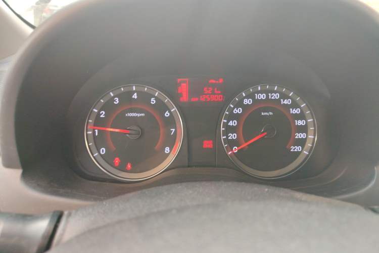 Used Hyundai Verna Ray 2014 1.4L Manual GLX Instrument Cluster