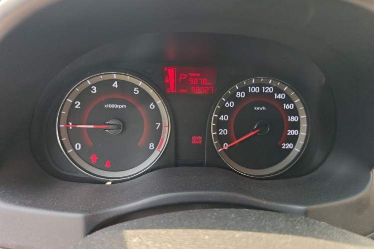 Used Hyundai Verna Ray 2014 1.4L Automatic GLX Instrument Cluster