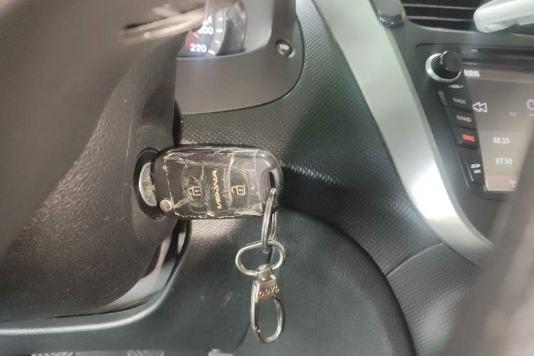 Used Hyundai Verna Ray 2014 1.4L Manual GLX Interior 1