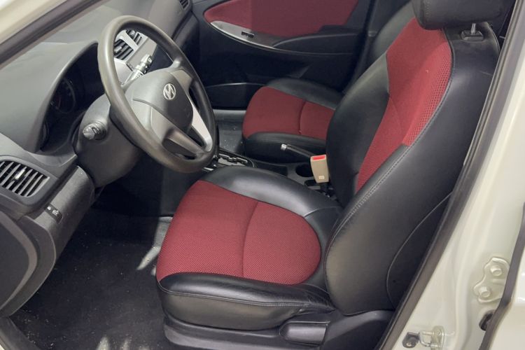 Used Hyundai Verna Ray 2014 1.4L Automatic GLX Interior 1