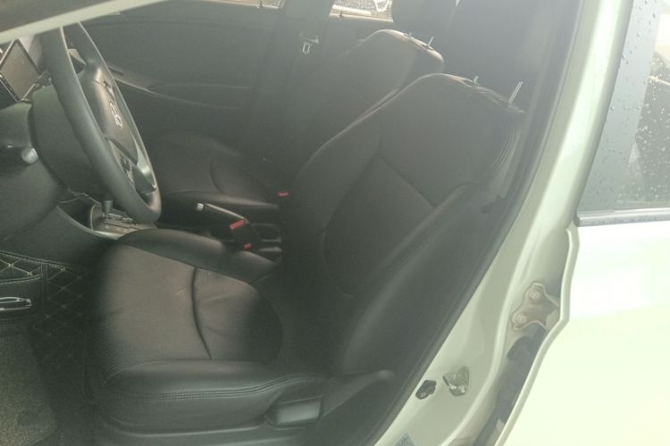 Used Hyundai Verna Ray 2014 1.4L Automatic TOP Interior 5