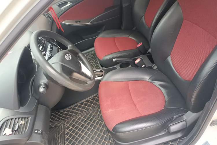 Used Hyundai Verna Ray 2014 1.4L Automatic GLX Left Front Seat