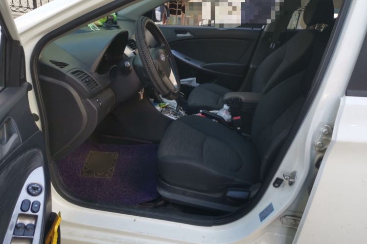 Used Hyundai Verna Ray 2014 1.4L Automatic GLX Left Front Seat