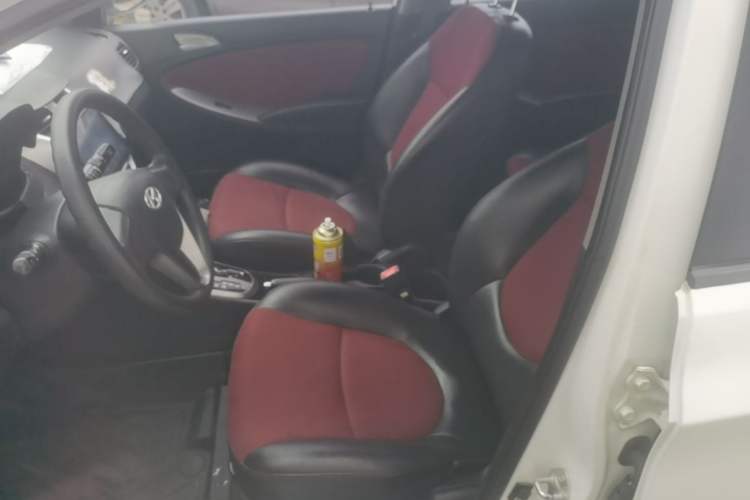Used Hyundai Verna Ray 2014 1.4L Automatic GLX Left Front Seat