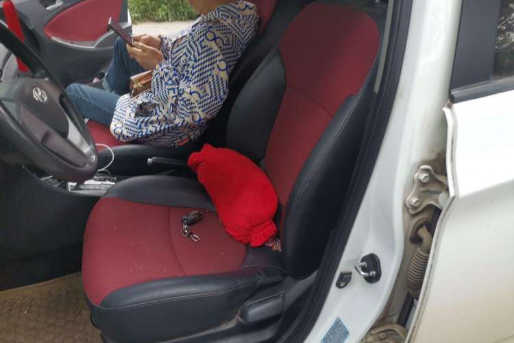 Used Hyundai Verna Ray 2014 1.4L Automatic GLX Left Front Seat