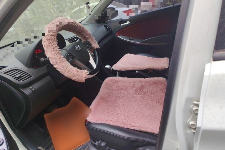 Used Hyundai Verna Ray 2014 1.6L Automatic TOP Left Front Seat