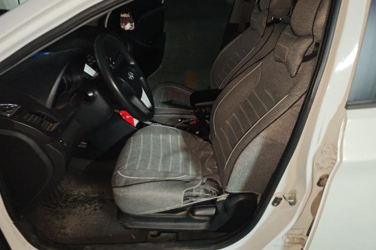 Used Hyundai Verna Ray 2014 1.4L Automatic GLX Left Front Seat