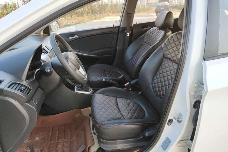Used Hyundai Verna Ray 2014 1.4L Manual GLX Left Front Seat