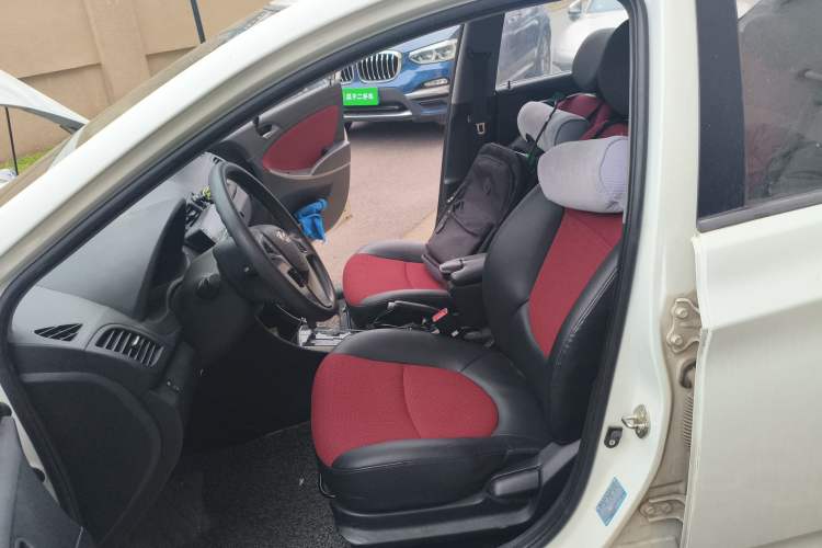 Used Hyundai Verna Ray 2014 1.4L Automatic GLX Left Front Seat