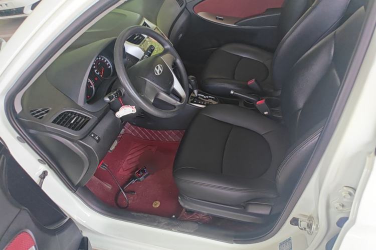 Used Hyundai Verna Ray 2014 1.4L Automatic GLX Left Front Seat