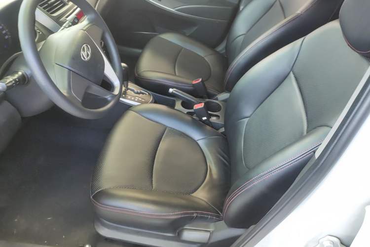 Used Hyundai Verna Ray 2014 1.4L Automatic GLX Left Front Seat