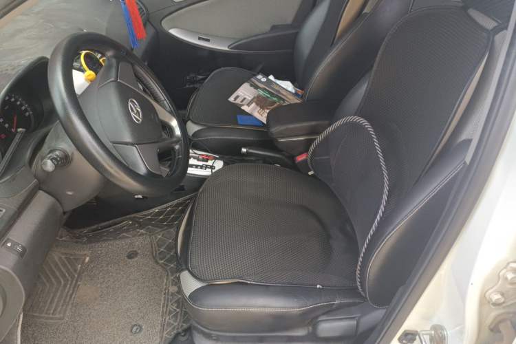 Used Hyundai Verna Ray 2014 1.4L Automatic GLX Left Front Seat